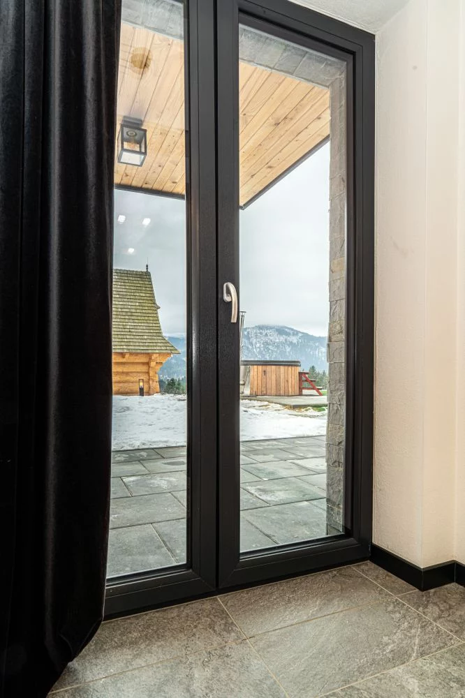 Schronisko Zmysłów Apartament Nr 1