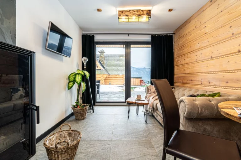 Schronisko Zmysłów Apartament Nr 1