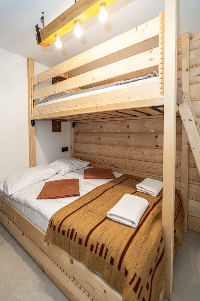 Schronisko Zmysłów Apartament Nr 2