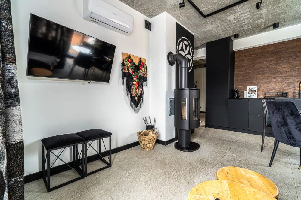 Schronisko Zmysłów Apartament Nr 6