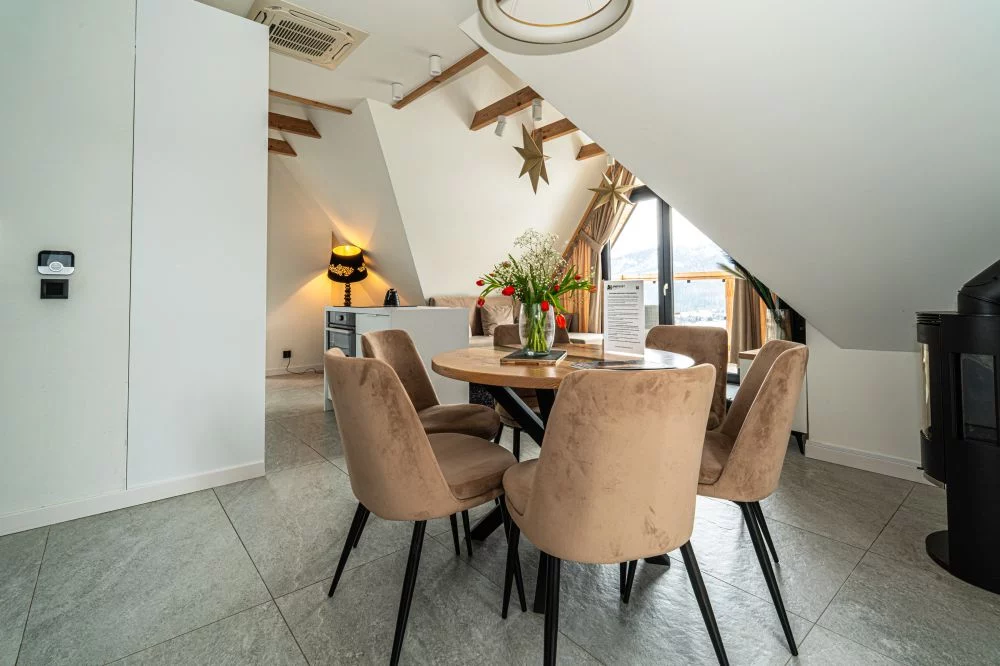 Schronisko Zmysłów Apartament Nr 7